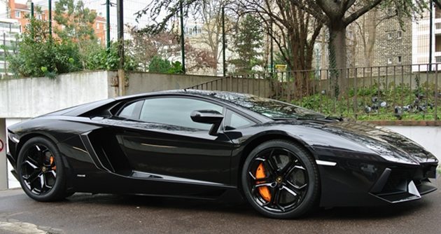 Lamborghini-amenagements-conduite-K-automobilite